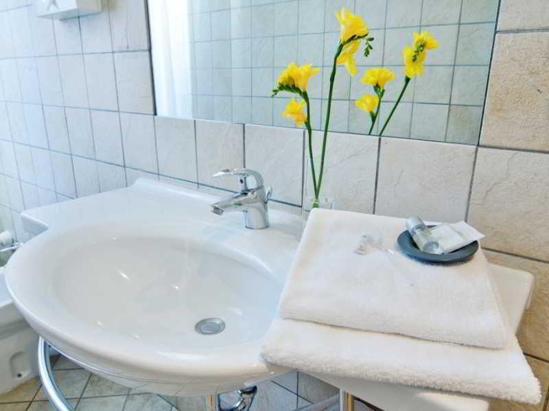 Antico Albergo Madonna Legnano Buitenkant foto